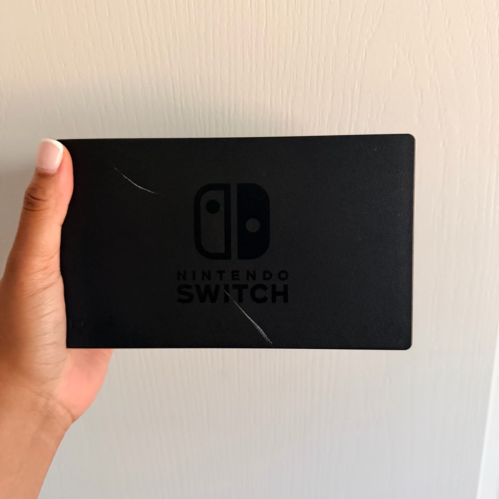 Pink Nintendo Switch Console with Kirby Case - Picture 7 of 8